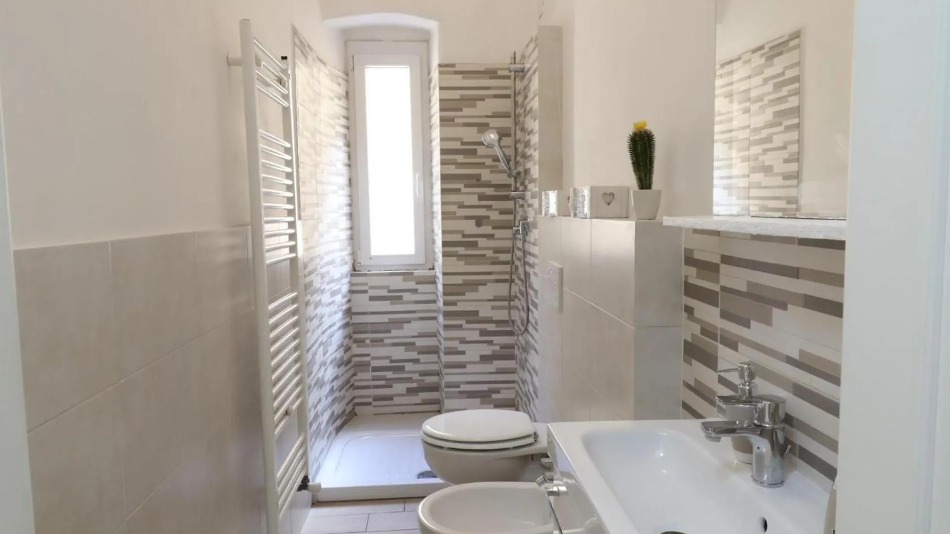 La First Ludy Apartment La Spezia