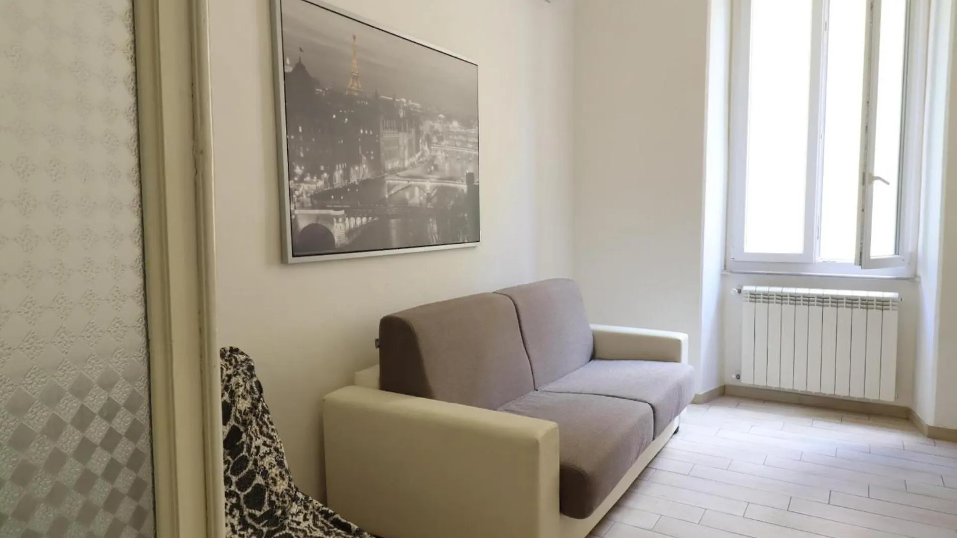 La First Ludy Apartment La Spezia
