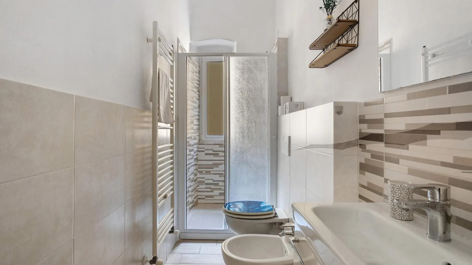 La First Ludy Apartment La Spezia