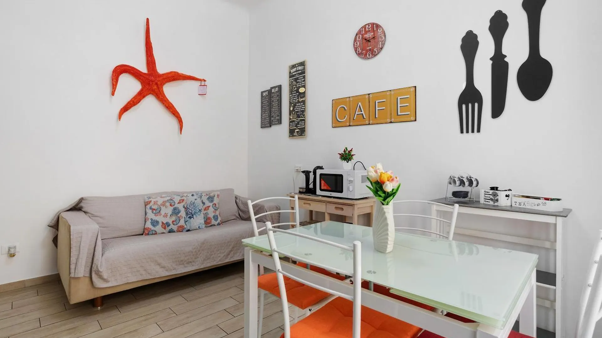 La First Ludy Apartment La Spezia 0*,  Italy