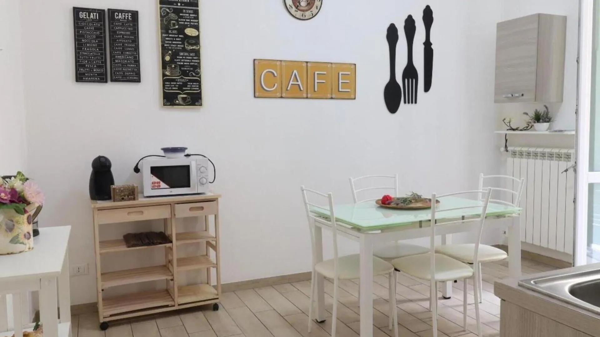 La First Ludy Apartment La Spezia