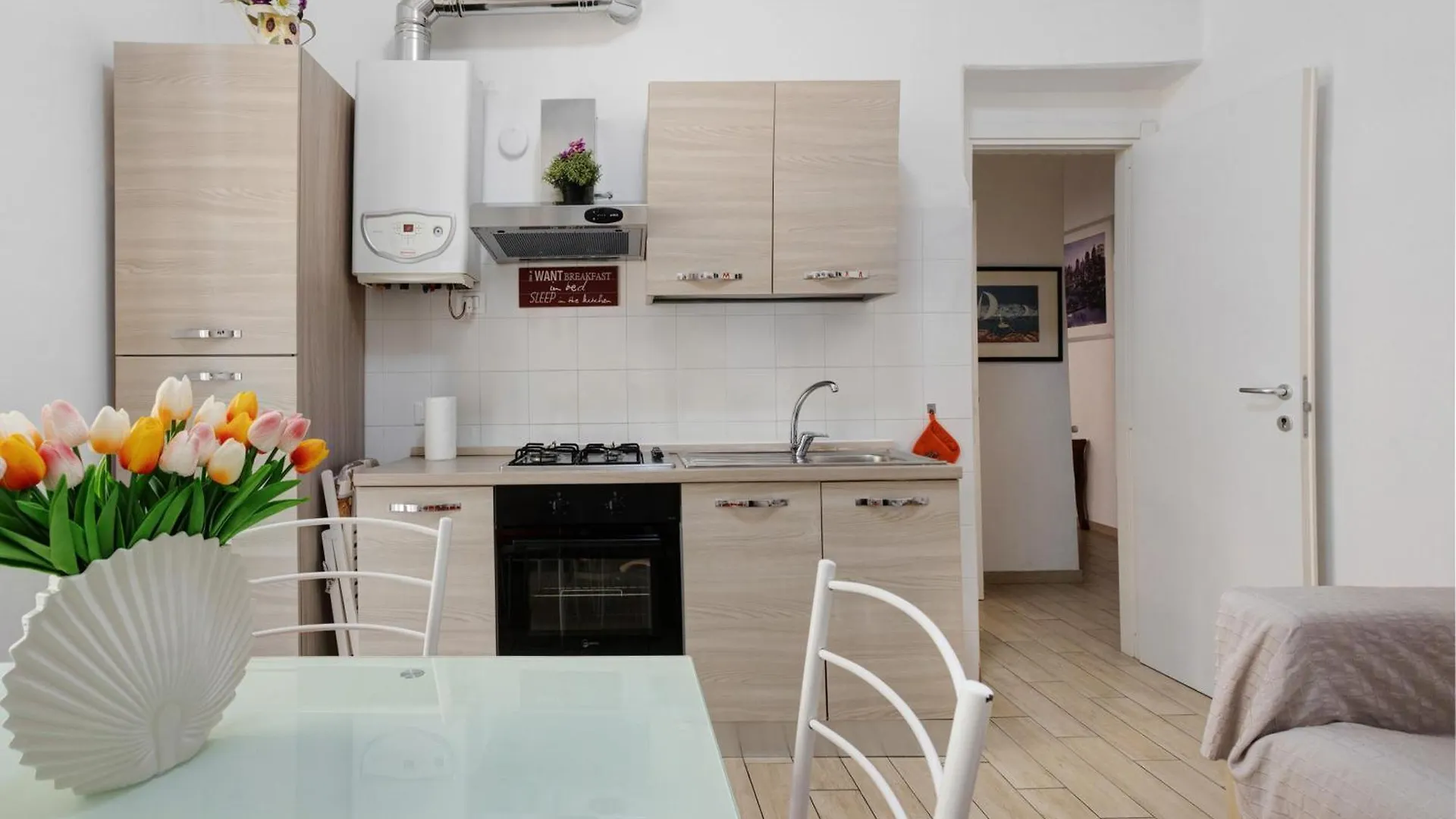 La First Ludy Apartment La Spezia